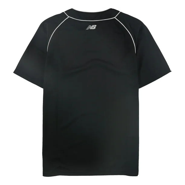 Camiseta de dos botones para hombre de New Balance